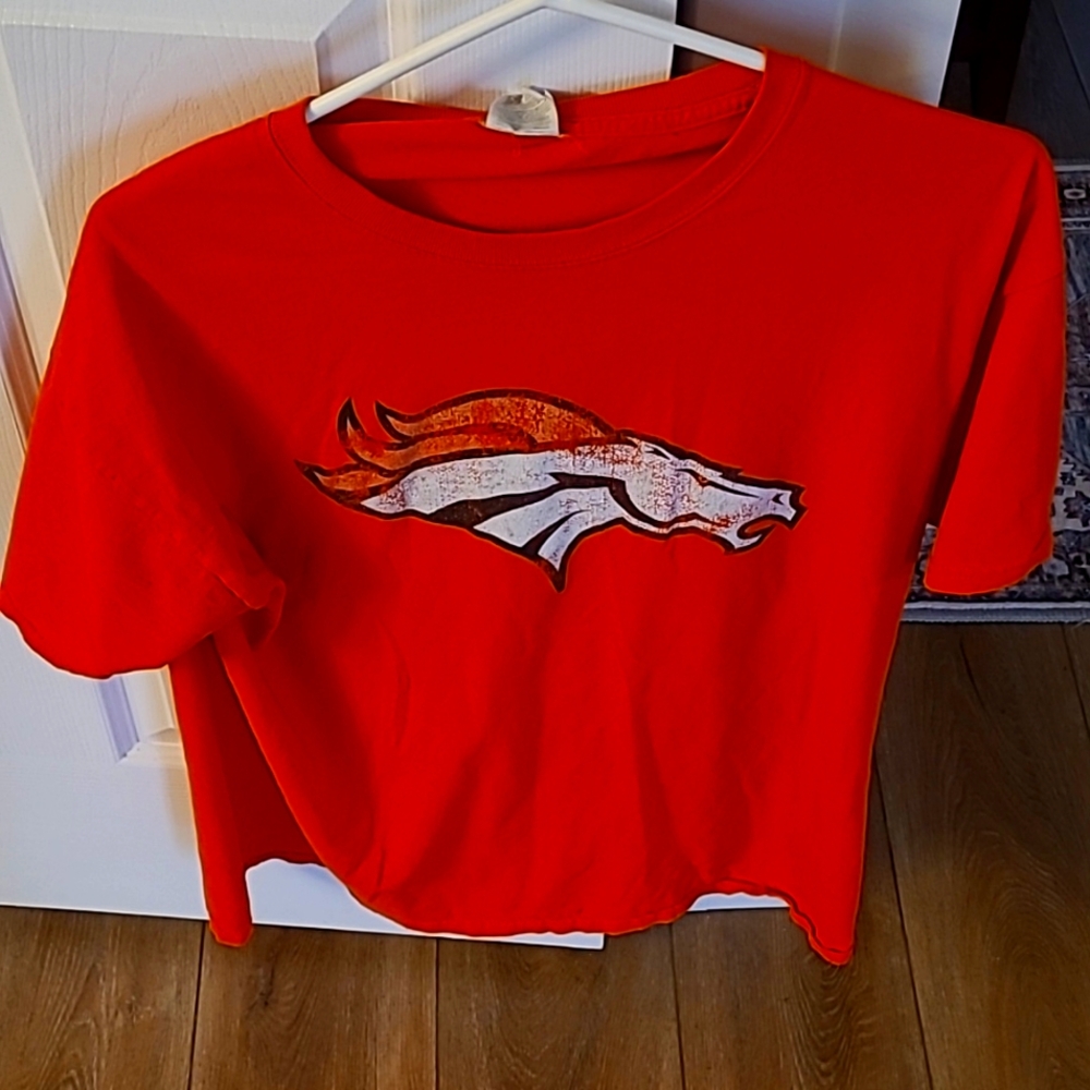 Broncos tshirt